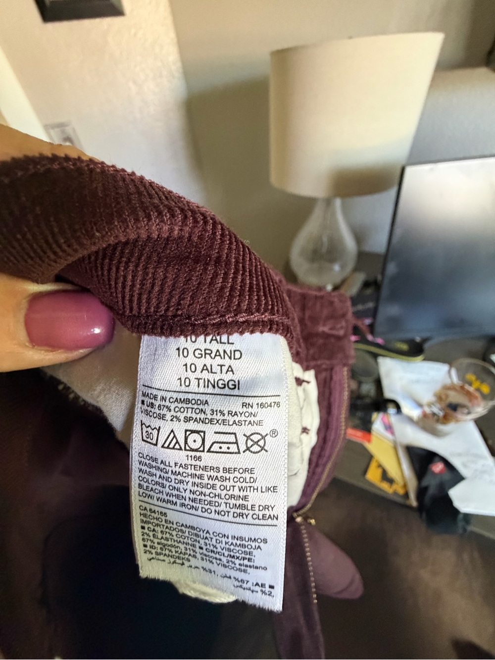 Old Navy Skinny Corduroys in Dark Burgundy - Picture 4 of 5